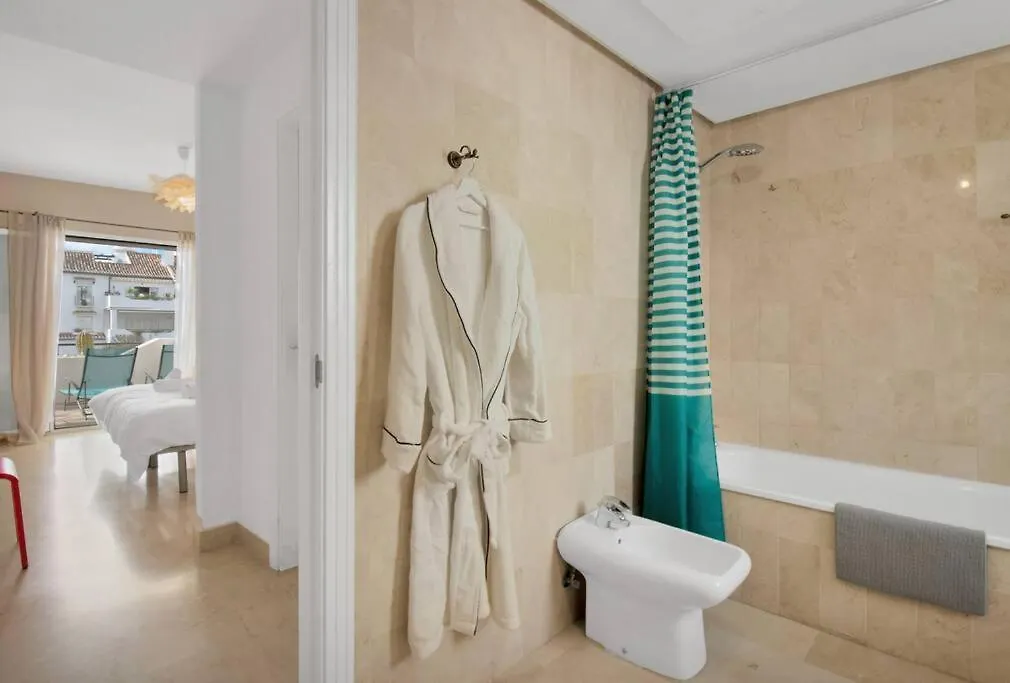 Apartamento En Complejo Con Piscina Climatizada - El Presidente 234 Estepona