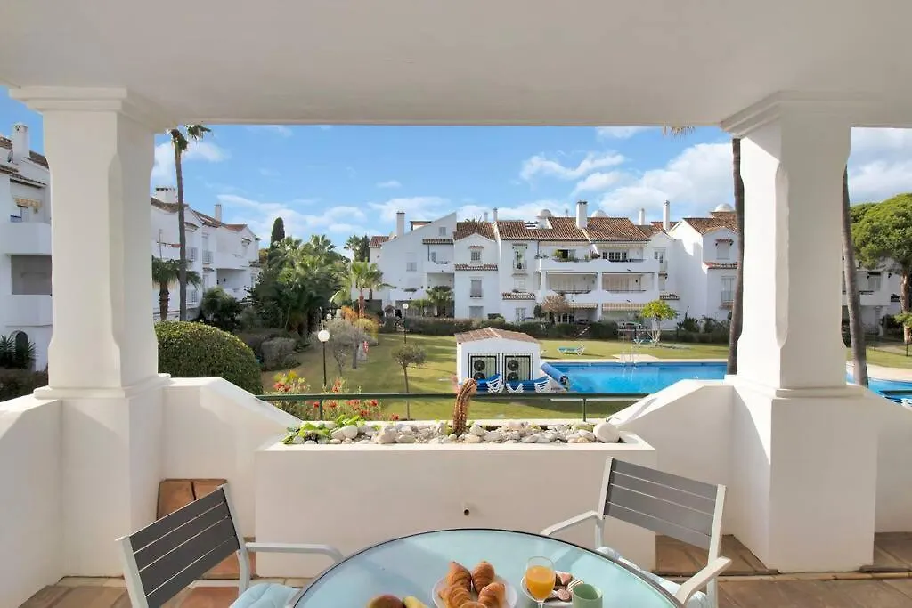 Apartamento En Complejo Con Piscina Climatizada - El Presidente 234 Estepona 0*,  Spain