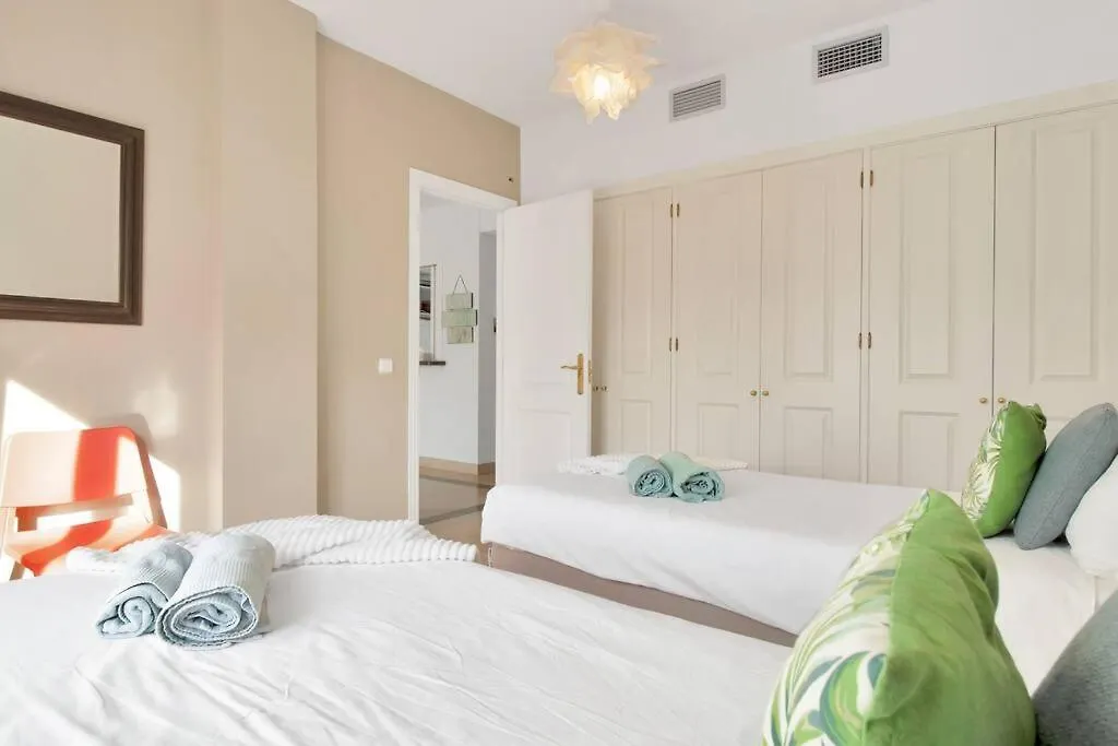 Apartamento En Complejo Con Piscina Climatizada - El Presidente 234 Estepona Spain