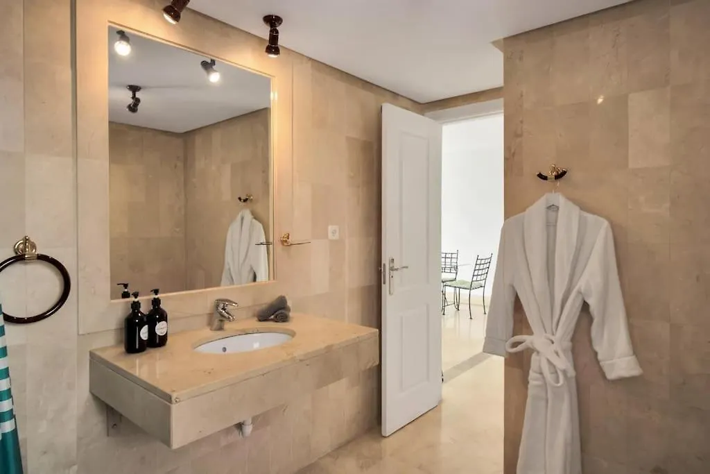 Apartamento En Complejo Con Piscina Climatizada - El Presidente 234 Estepona 0*,  Spain